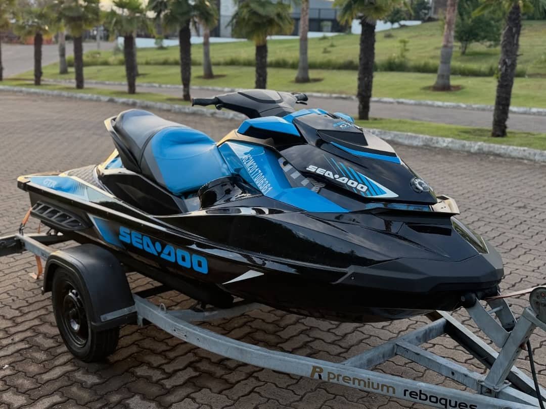 Angled front view Sea-Doo GTR 230 Angled Front View