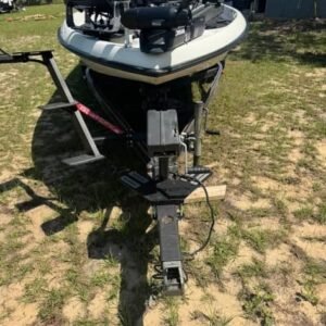 BassCat Cougar mercury 250 pro xs Bow Casting Deck