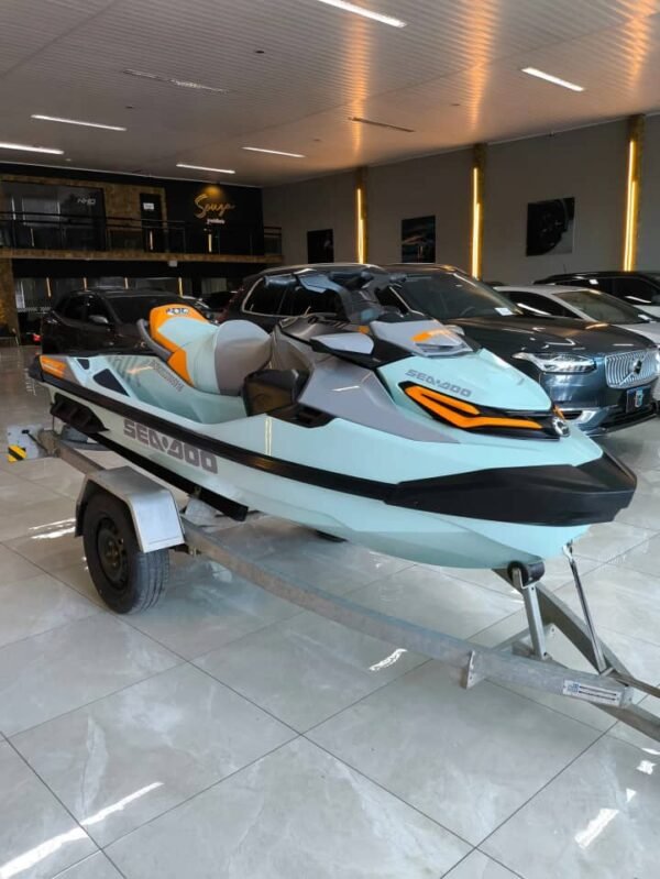 Sea-Doo Wake Pro 230 Left Angled Side Profile