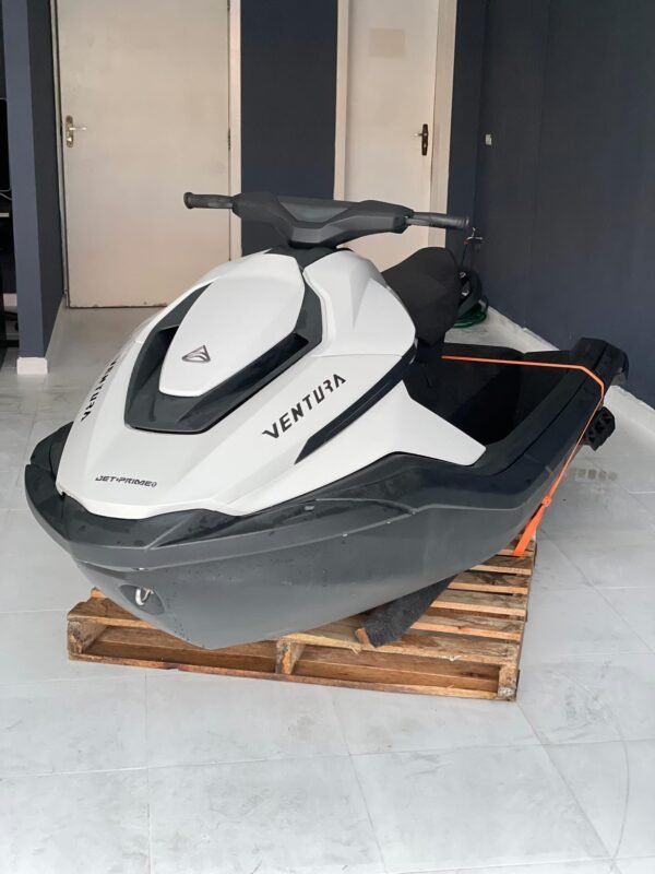 Ventura Taiga Orca 2025 Angled Front View