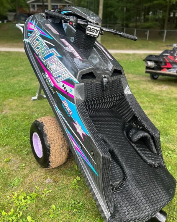 Visual Carbon Kawasaki XI Bottom Hull Close-Up Left