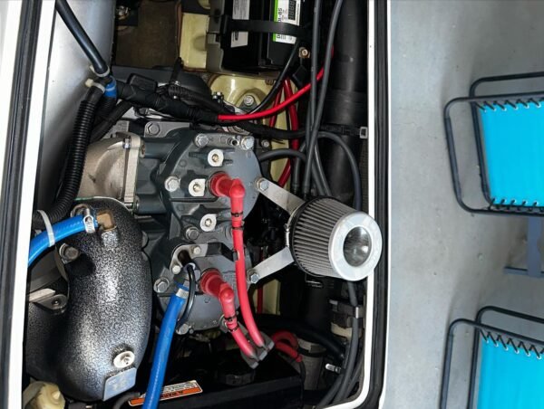 Kawasaki 650SX Carburetor Detail