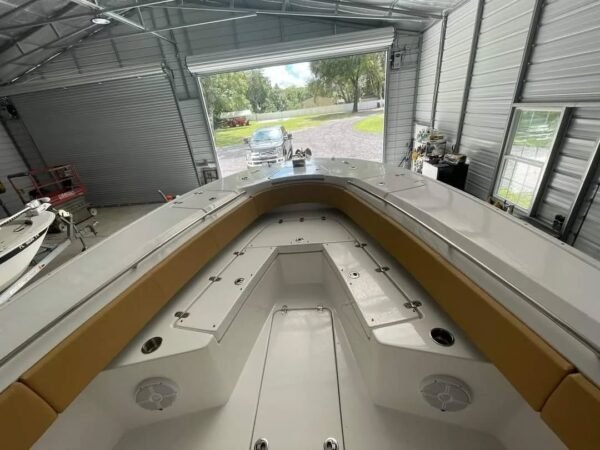 Cape Horn 32XS Deck Layout and Seating