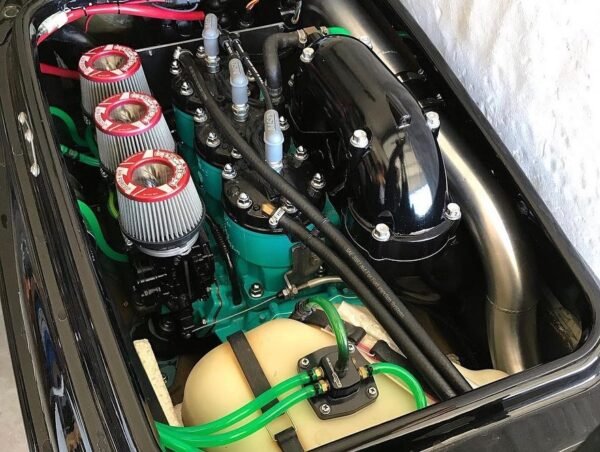 Kawasaki SXR 1100 Engine Bay Open