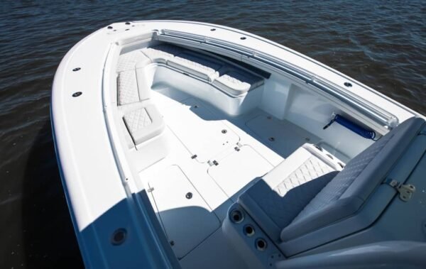 Yellowfin 32 Offshore Front 3/4 View Underway