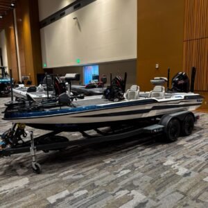 bass cat boats for sale Cat Lynx STS Side Profile
