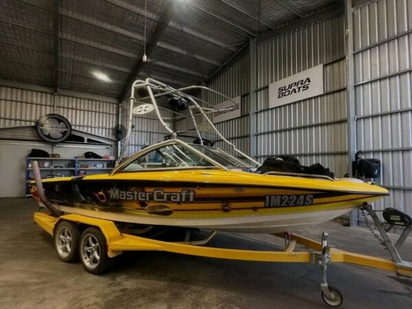 mastercraft boat ProStar Full View
