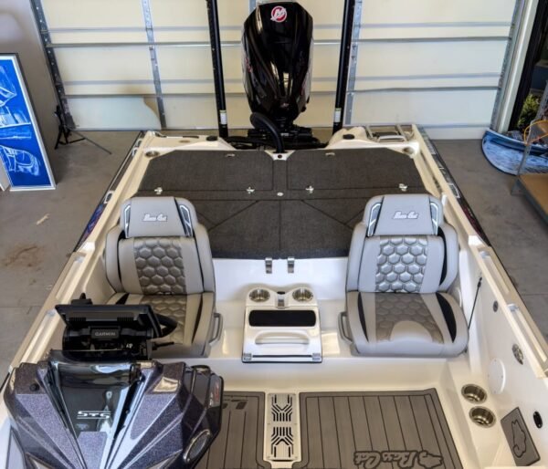 Bass Cat Lynx STS Rear Deck and Storage