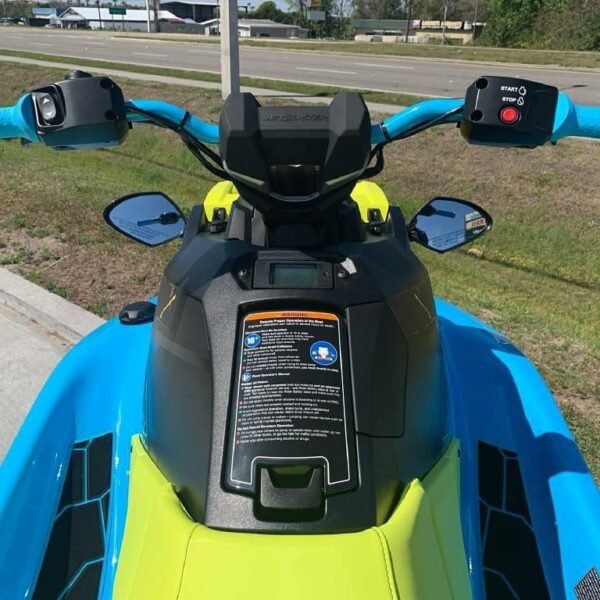 Yamaha JetBlaster Top Deck Stand-Up Area