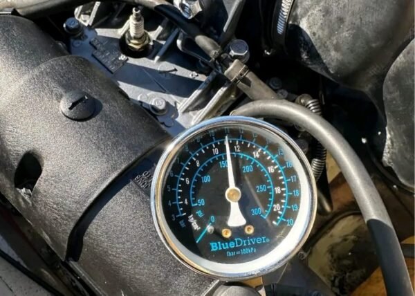 Engine pressure gauge connection points on Yamaha 701cc engine